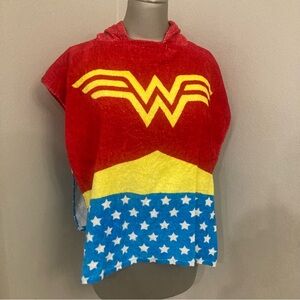 Wonder Woman DC Comics Red Blue Yellow hooded slip on towel coverup Size 4/7 GUC